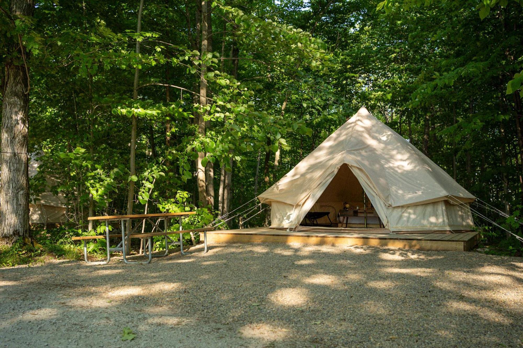 Готель Grotto Getaway Miller Lake Екстер'єр фото