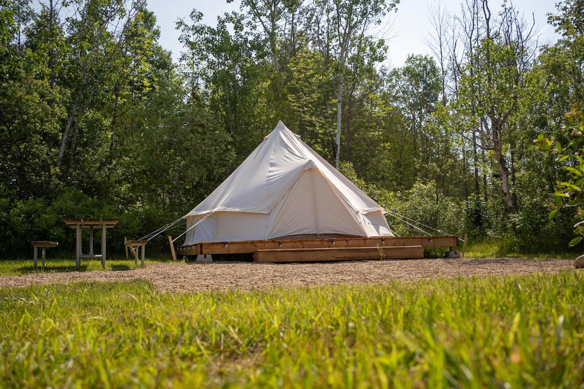 Готель Grotto Getaway Miller Lake Екстер'єр фото